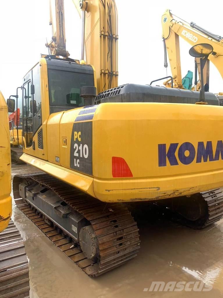 Komatsu PC 210-8 Гусеничные экскаваторы