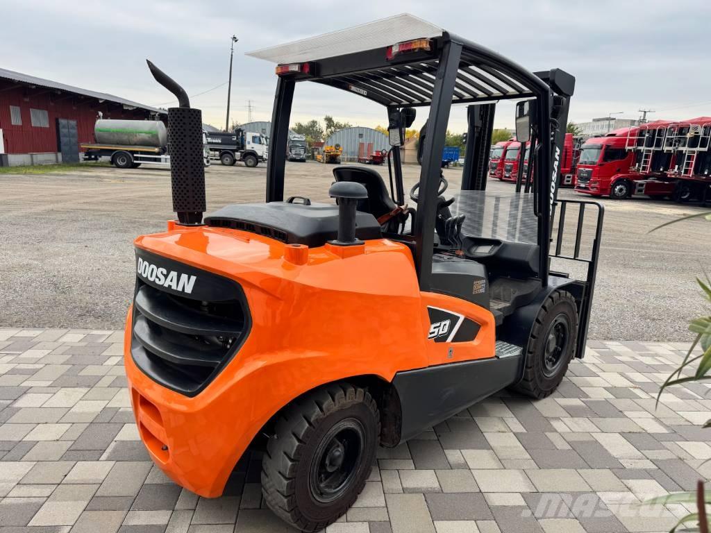 Doosan D 50,  130üó!!! 5t Дизельные погрузчики
