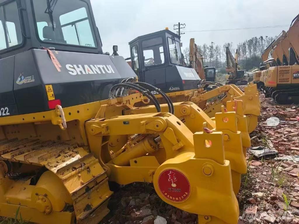 Shantui SD22 Гусеничные бульдозеры