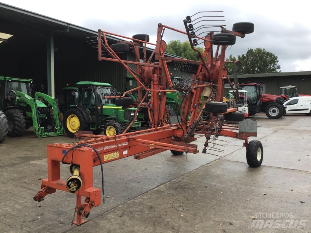 Kuhn GA 7301 Грабли-ворошилки