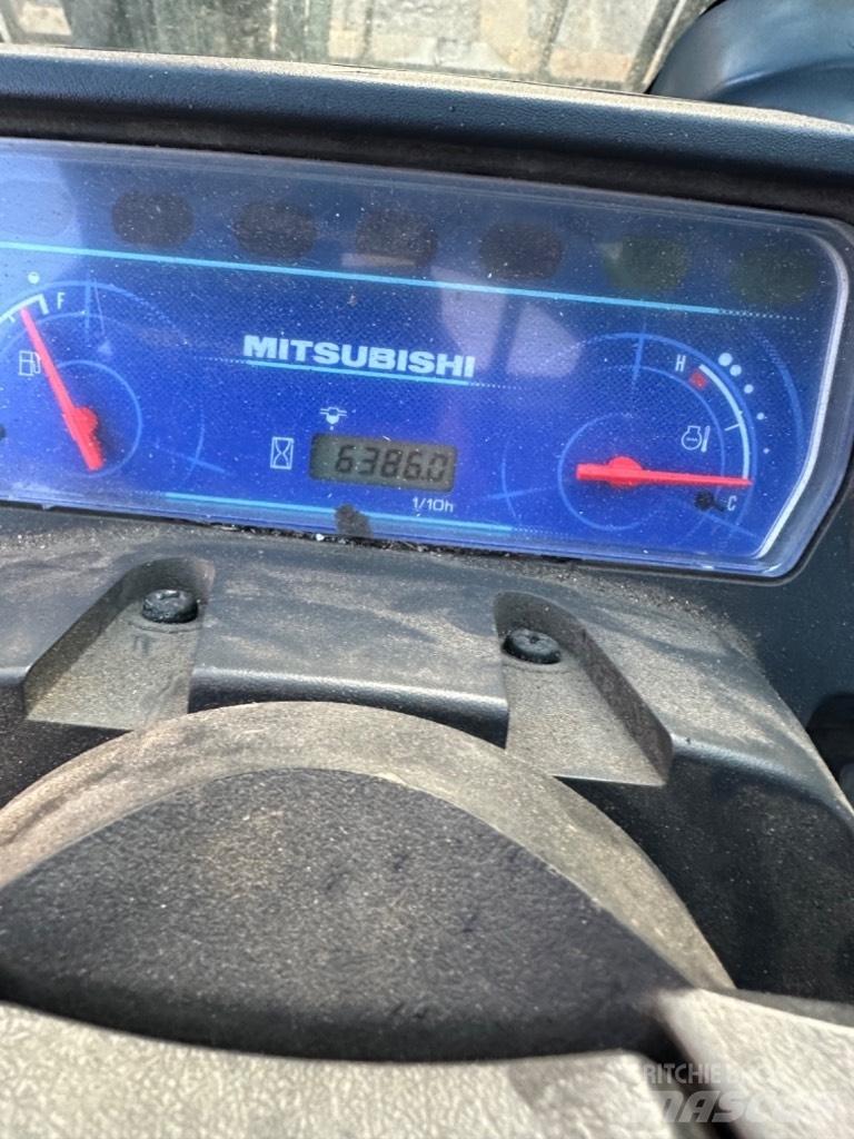 Mitsubishi FD25 Дизельные погрузчики