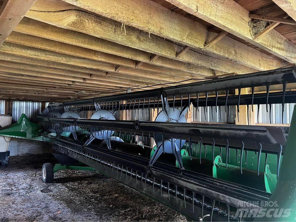 John Deere 925 Жатки