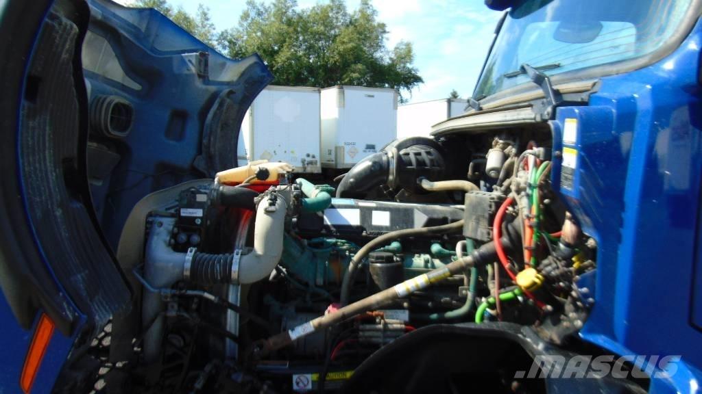 Volvo VNX 300 Специальные грузовики