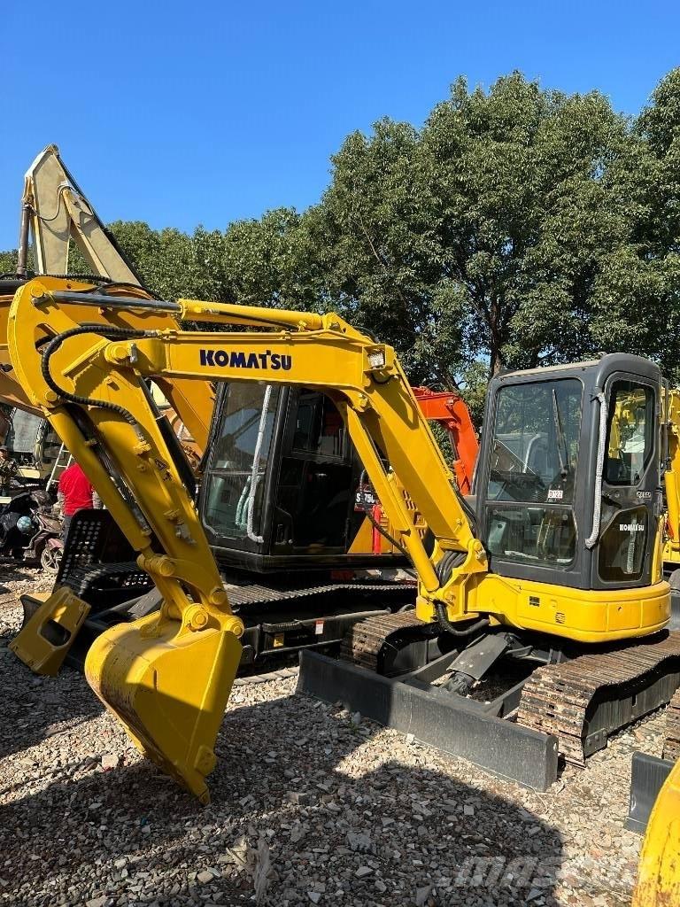 Komatsu PC 40 Гусеничные экскаваторы