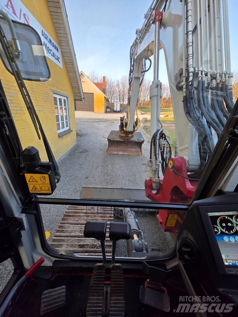 Takeuchi TB 2150 Гусеничные экскаваторы
