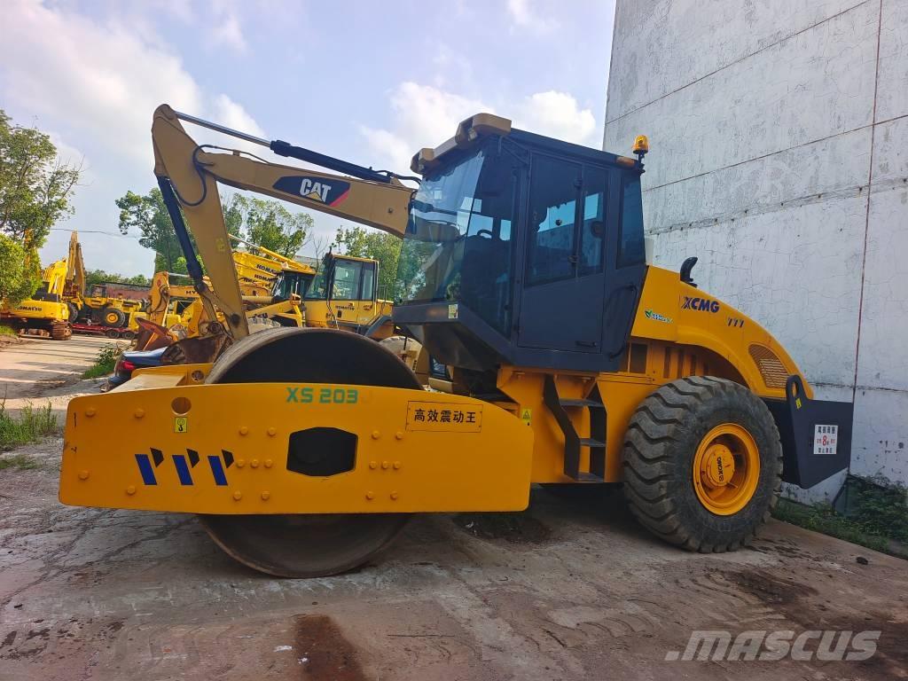 XCMG XS 203 J Грунтовые катки