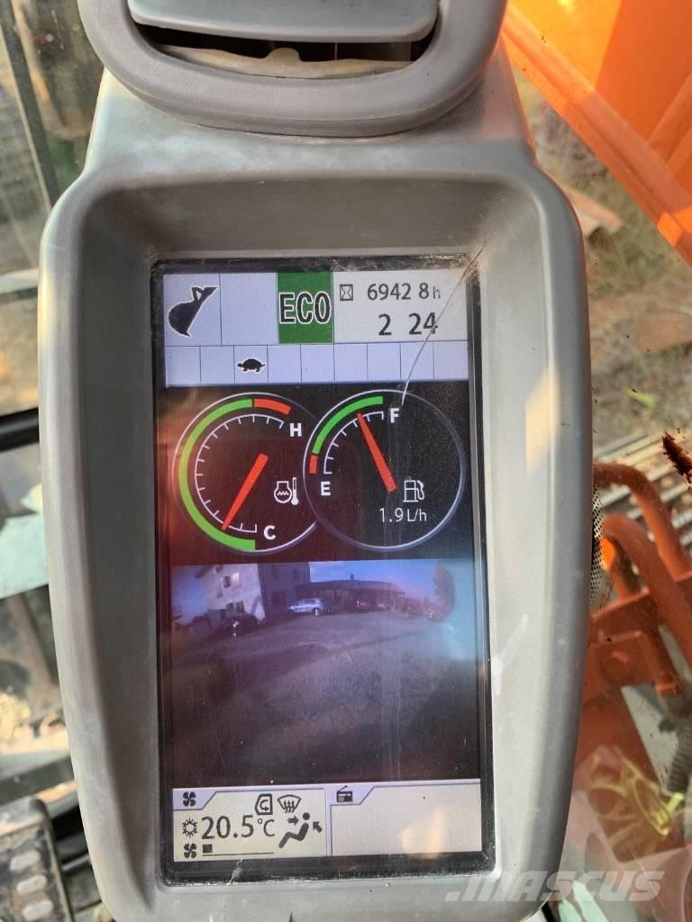 Hitachi ZX 135 US-5B Гусеничные экскаваторы