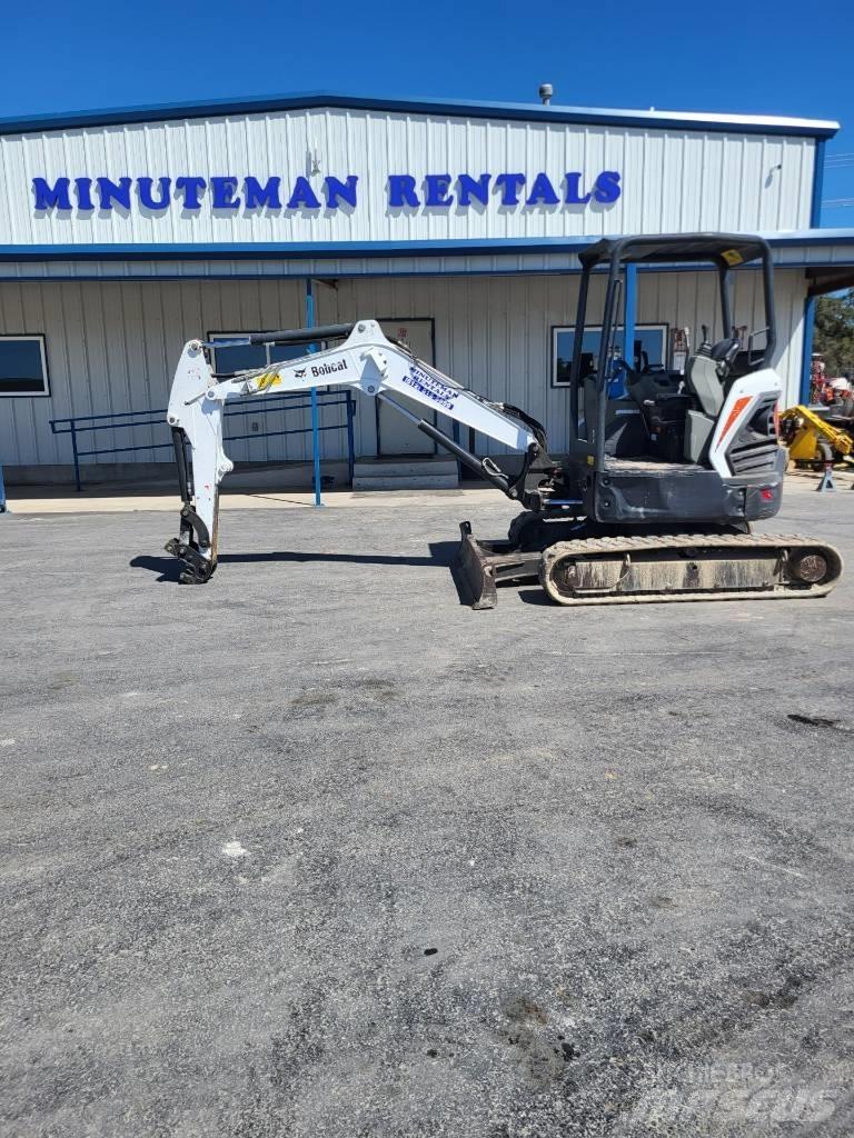 Bobcat E35 Мини-экскаваторы