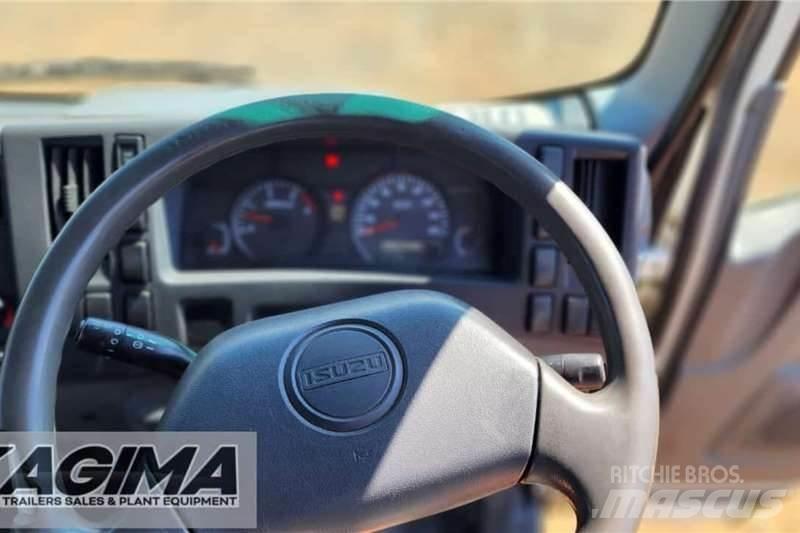 Isuzu NPR400 AMT Специальные грузовики