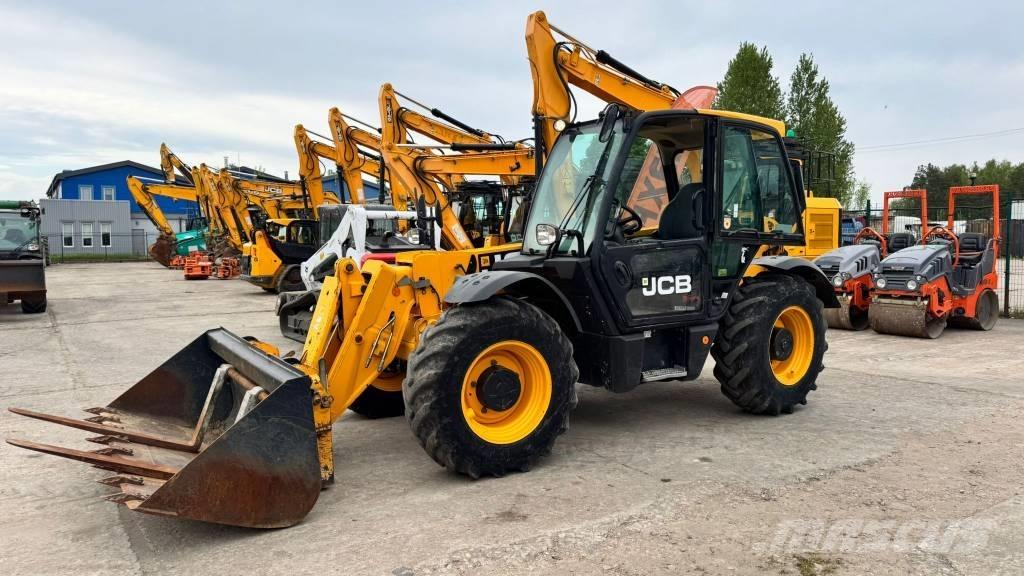 JCB 531-70 Телескопические фронтальные погрузчики
