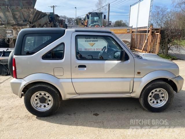 Suzuki Jimny Внедорожники