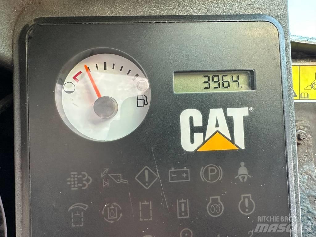 CAT 246 C Мини-погрузчики