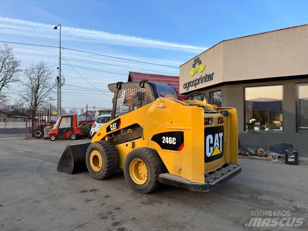 CAT 246 C Мини-погрузчики