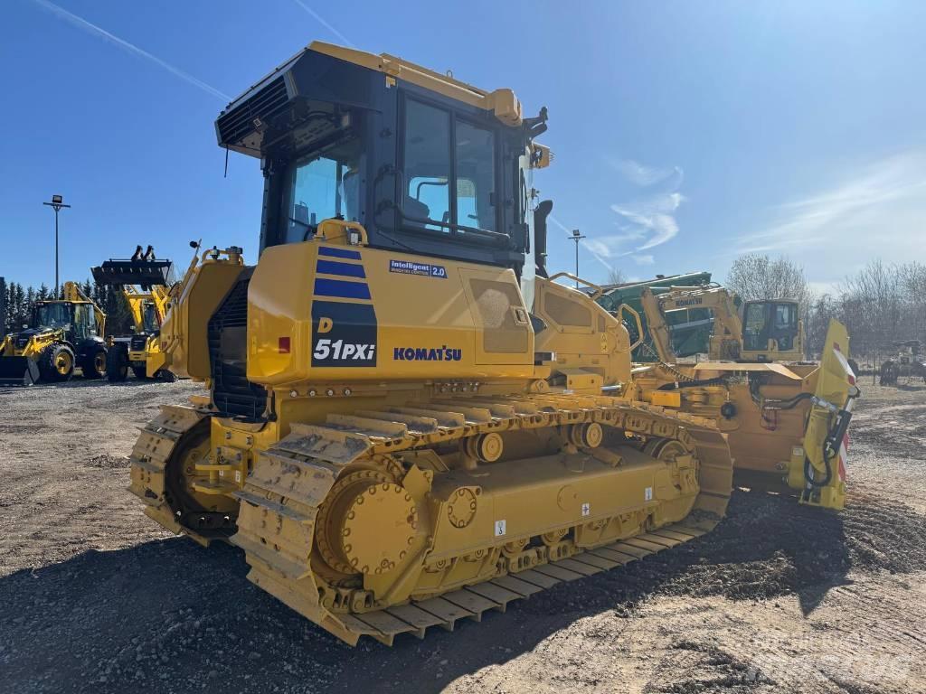 Komatsu D51PXI-24E0 Гусеничные бульдозеры