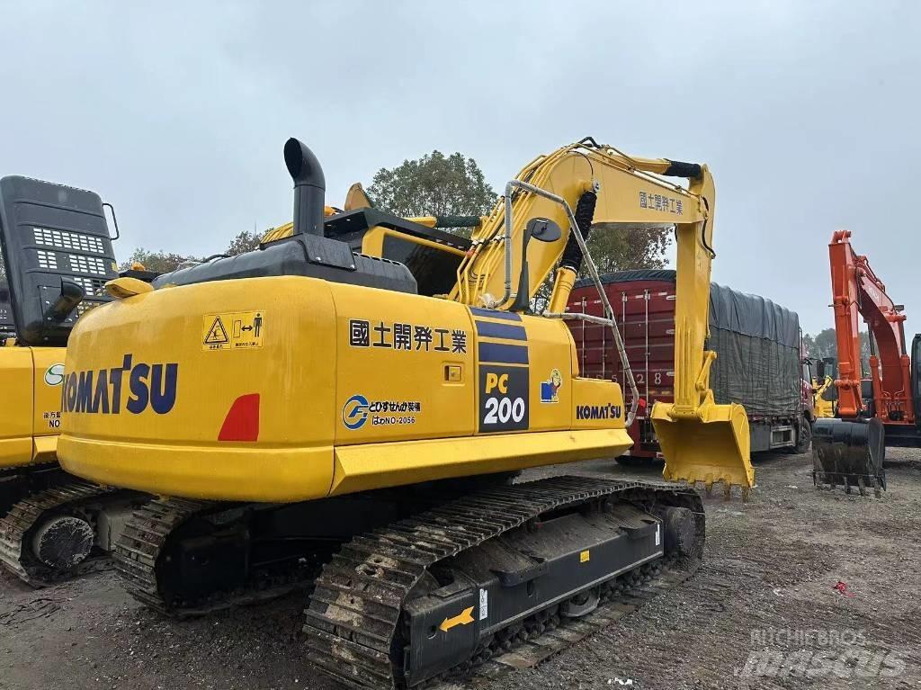Komatsu PC 200-8 Малые экскаваторы 7т-12т