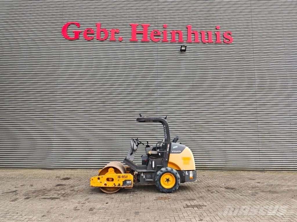 Volvo SD 25 Пневматические катки