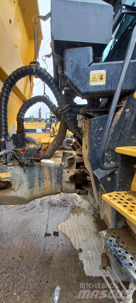 Komatsu HM300-5 Шарнирно-сочленённые самосвалы