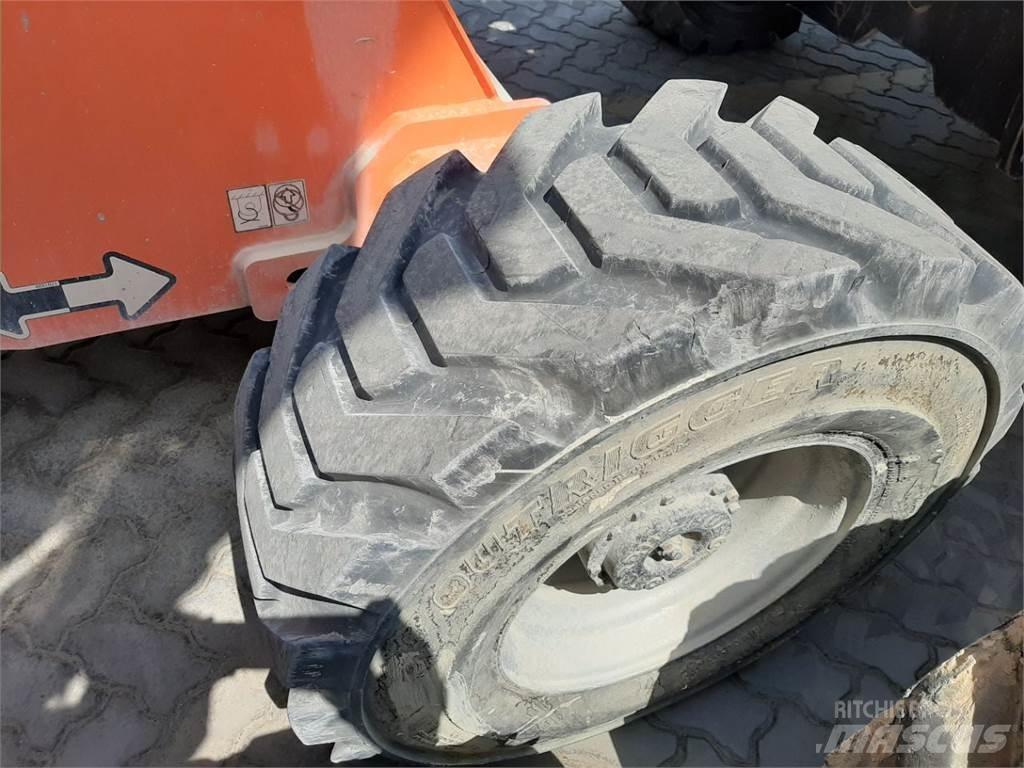 JLG 460SJ Телескопические подъемники