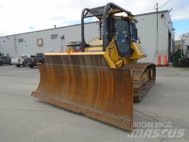 Komatsu D61PX-24 Гусеничные бульдозеры