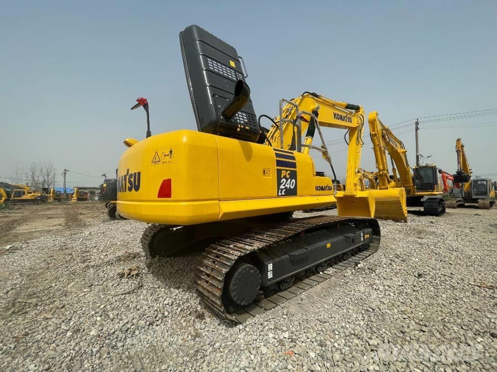 Komatsu PC 240 LC Гусеничные экскаваторы