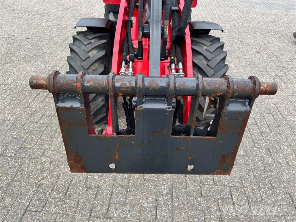 Schäffer 3650 Фронтальные погрузчики