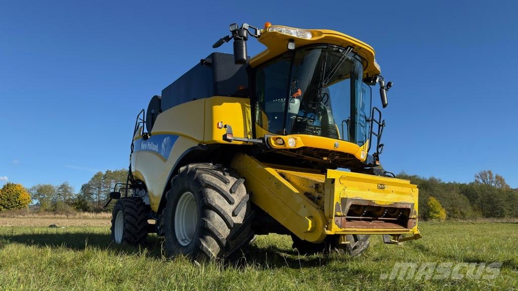 New Holland CX 8080 Зерноуборочные комбайны