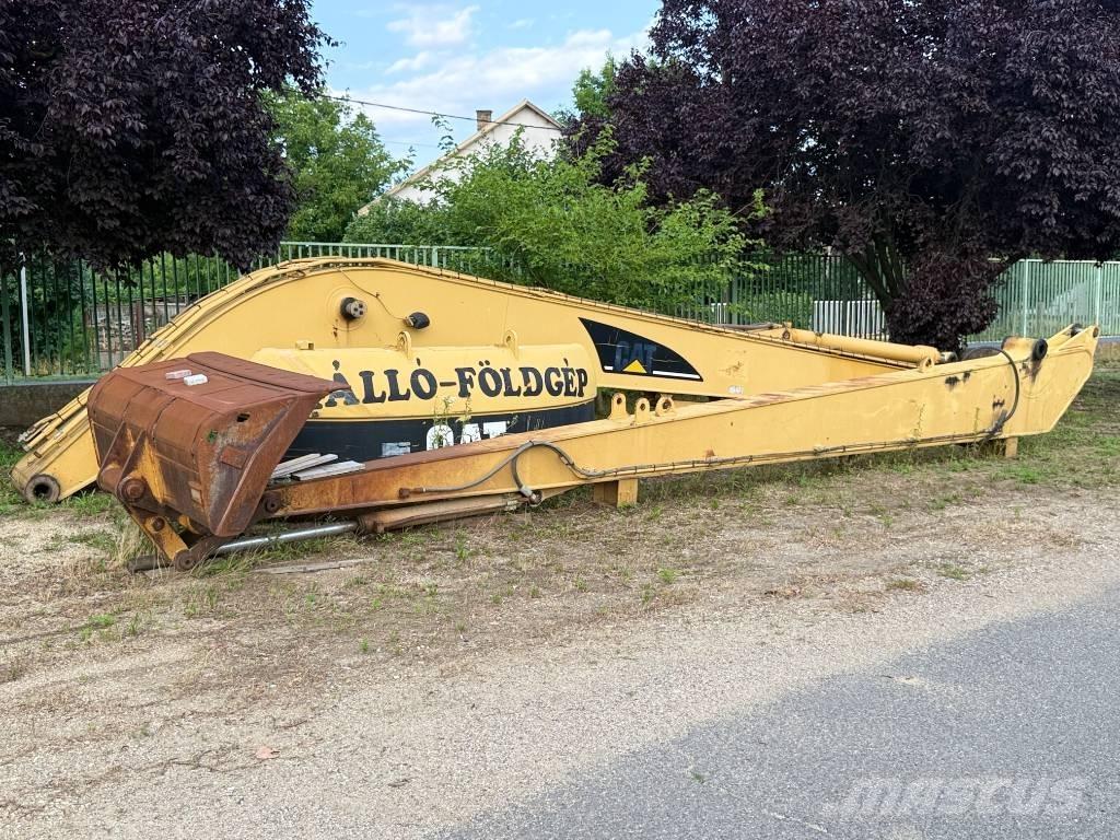 CAT 322 CL Гусеничные экскаваторы