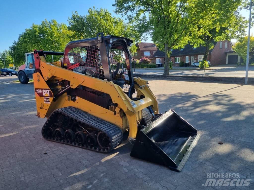 CAT 257 D Мини-погрузчики