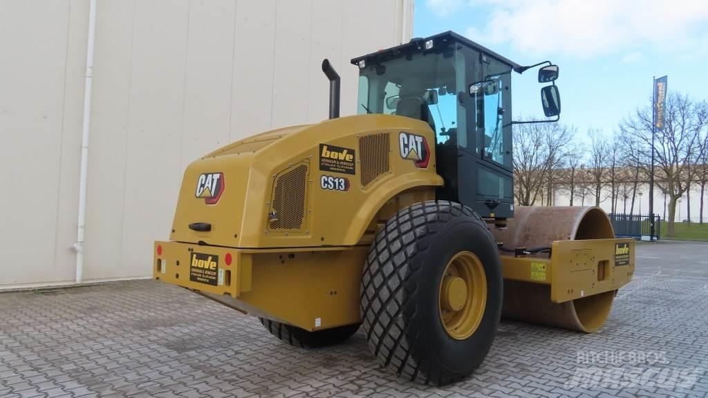 CAT CS66B Грунтовые катки