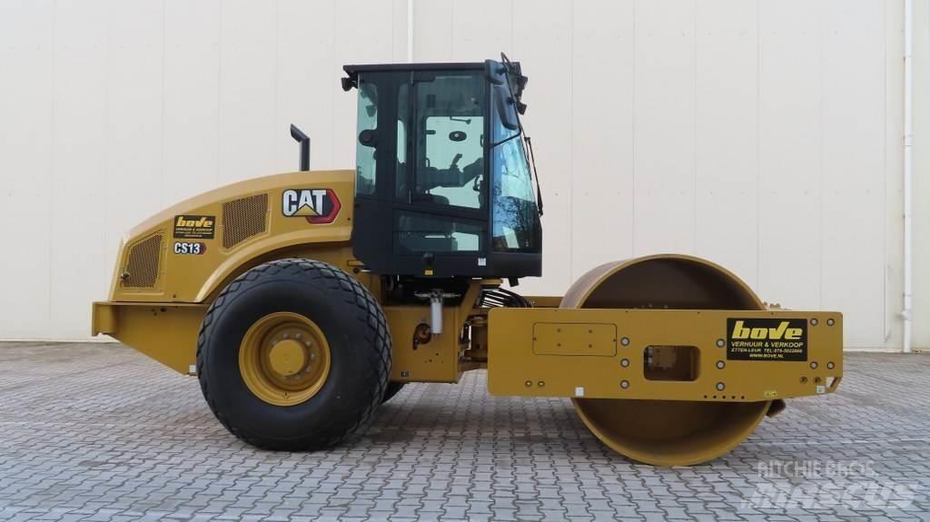 CAT CS66B Грунтовые катки