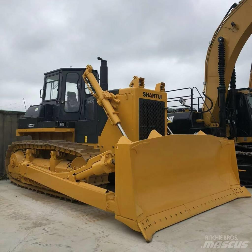 Shantui SD 32 Гусеничные бульдозеры