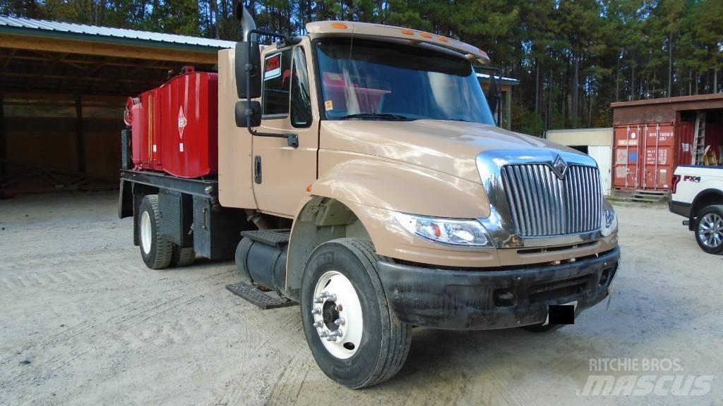 International 8500 Грузовики-цистерны