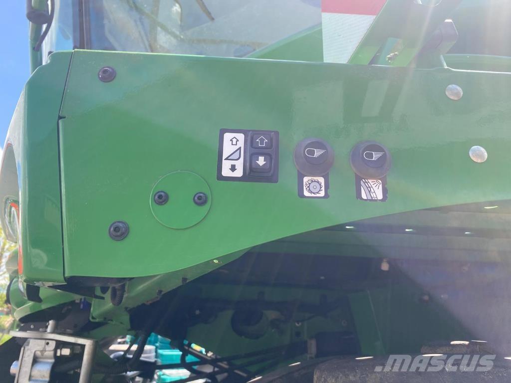 John Deere 8200 Прицепные кормоуборочные комбайны