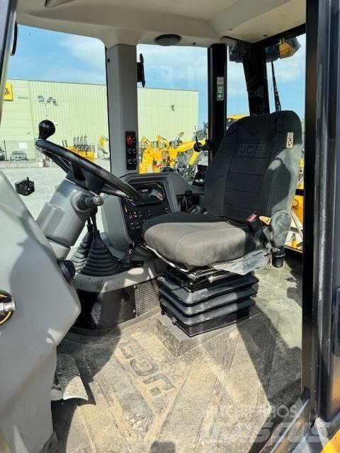 JCB 3CX COMPACT Экскаваторы-погрузчики
