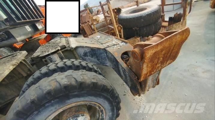 Hyundai HW 210 A Колёсные экскаваторы