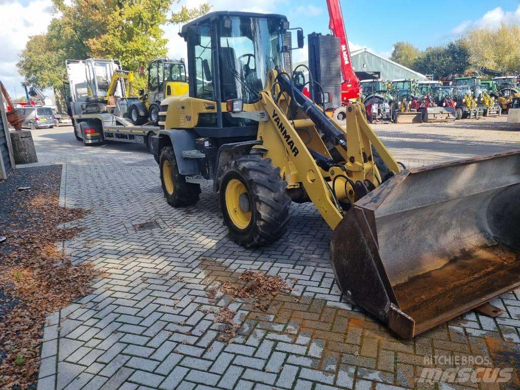 Yanmar V 120 Фронтальные погрузчики