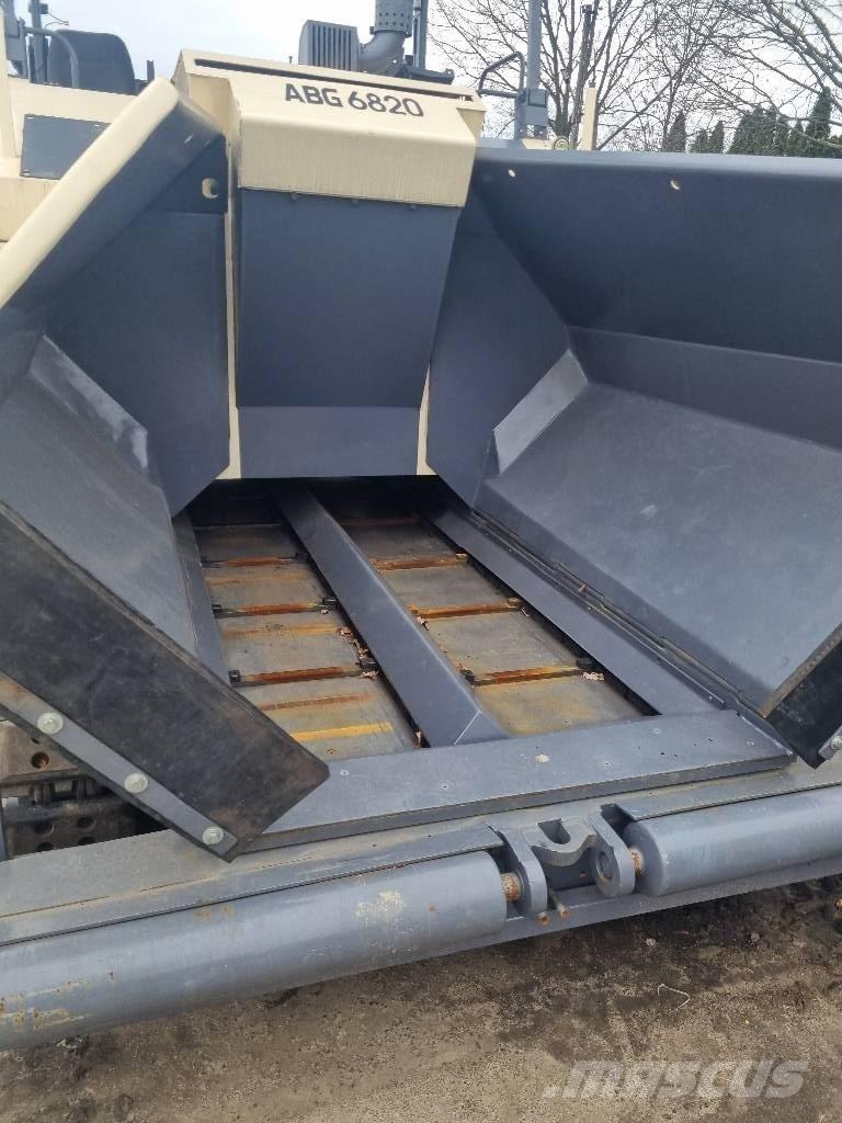 Volvo Titan 6820 Асфальтоукладчики