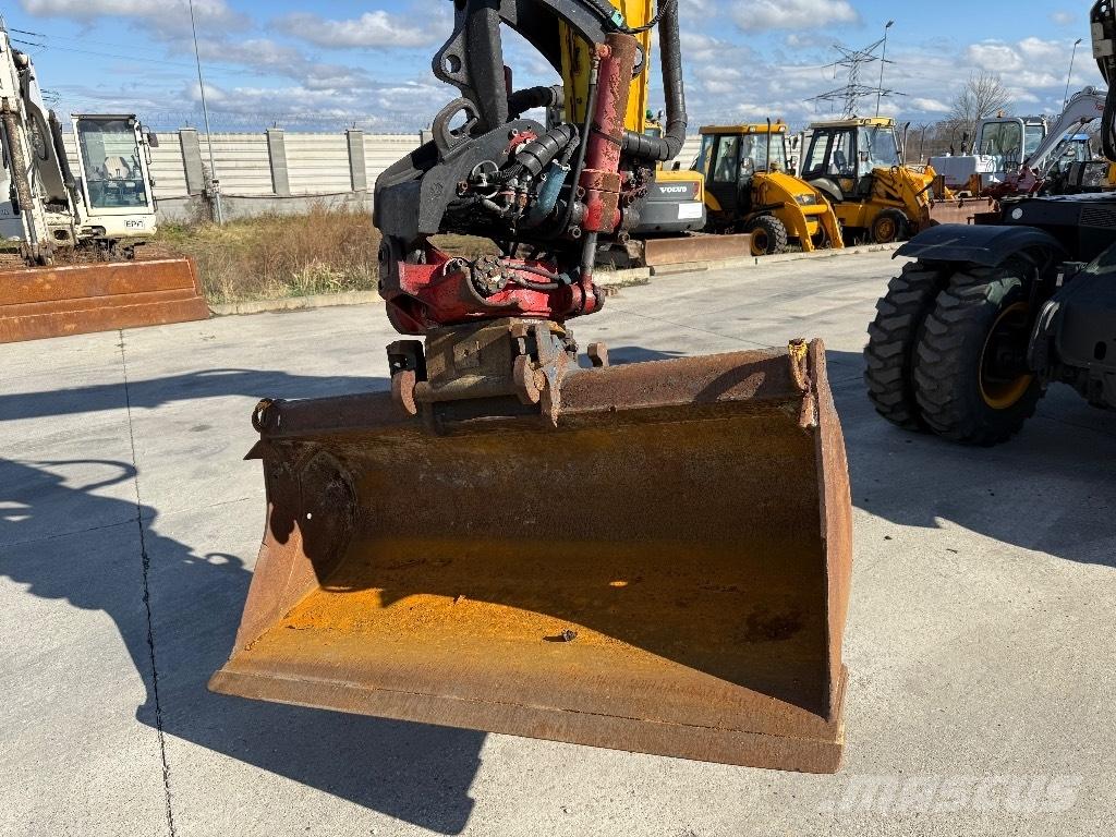 JCB Hydradig Колёсные экскаваторы