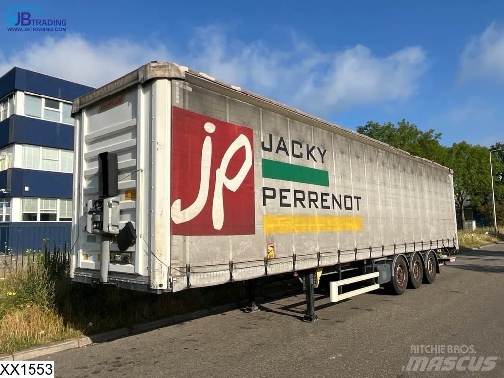 Fruehauf Tautliner Тентованные полуприцепы