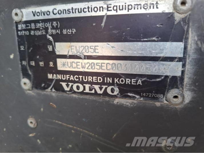 Volvo EW 205E Колёсные экскаваторы