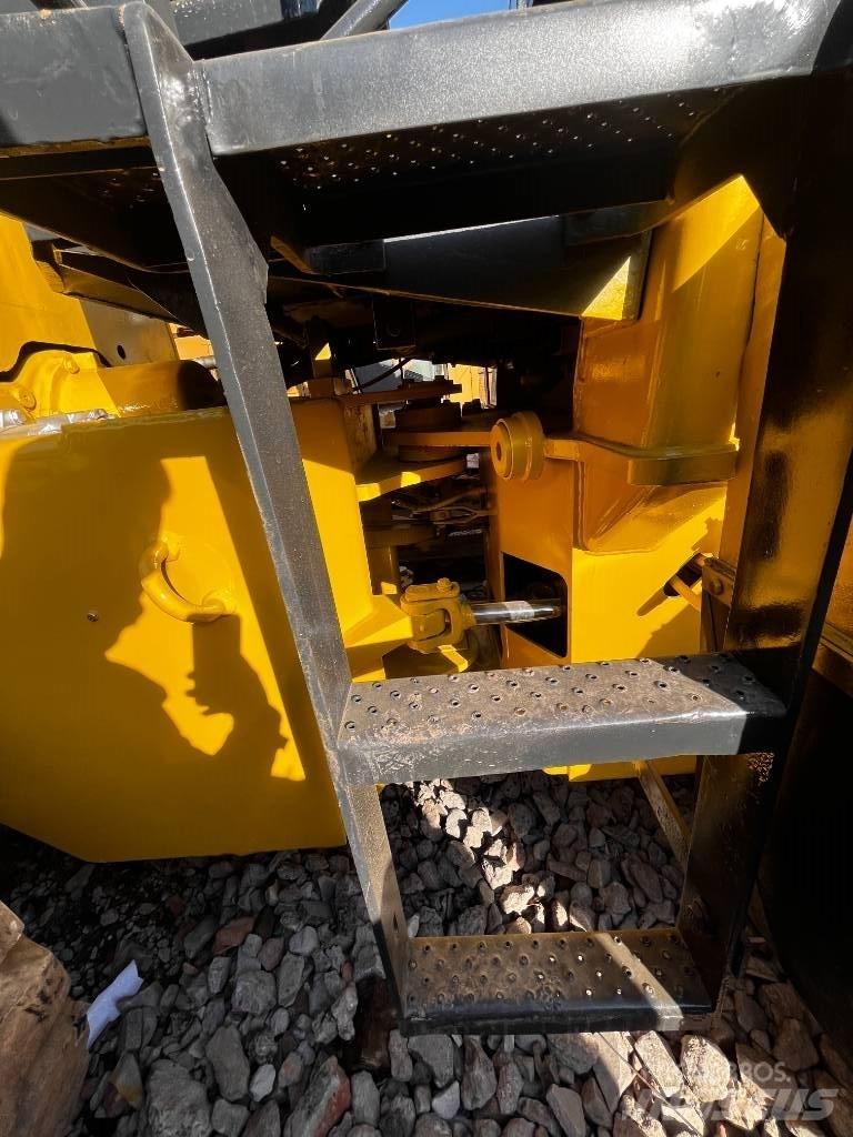 Komatsu WA510 Фронтальные погрузчики
