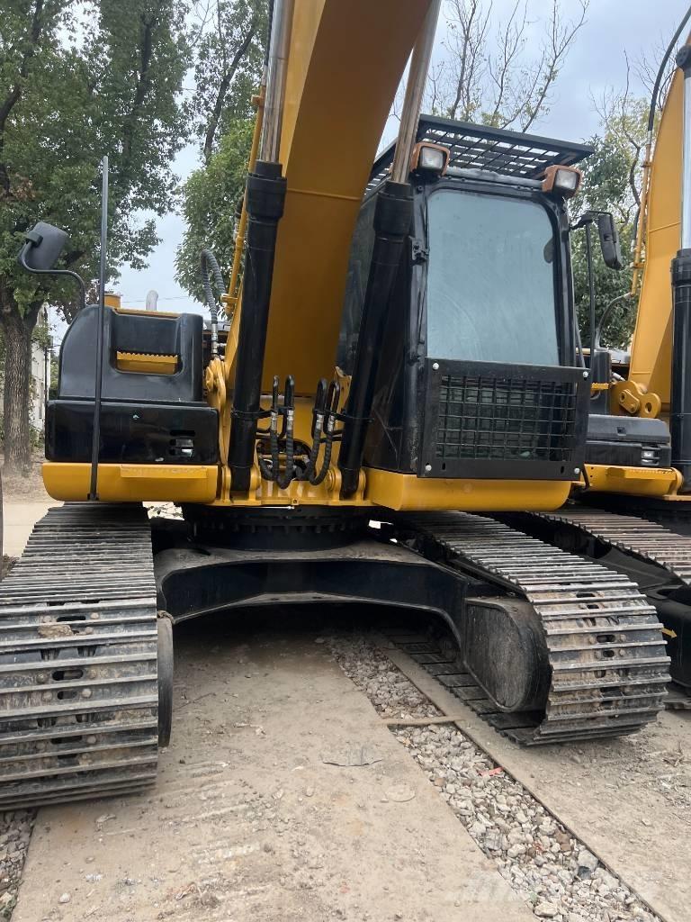 CAT 320 D Гусеничные экскаваторы