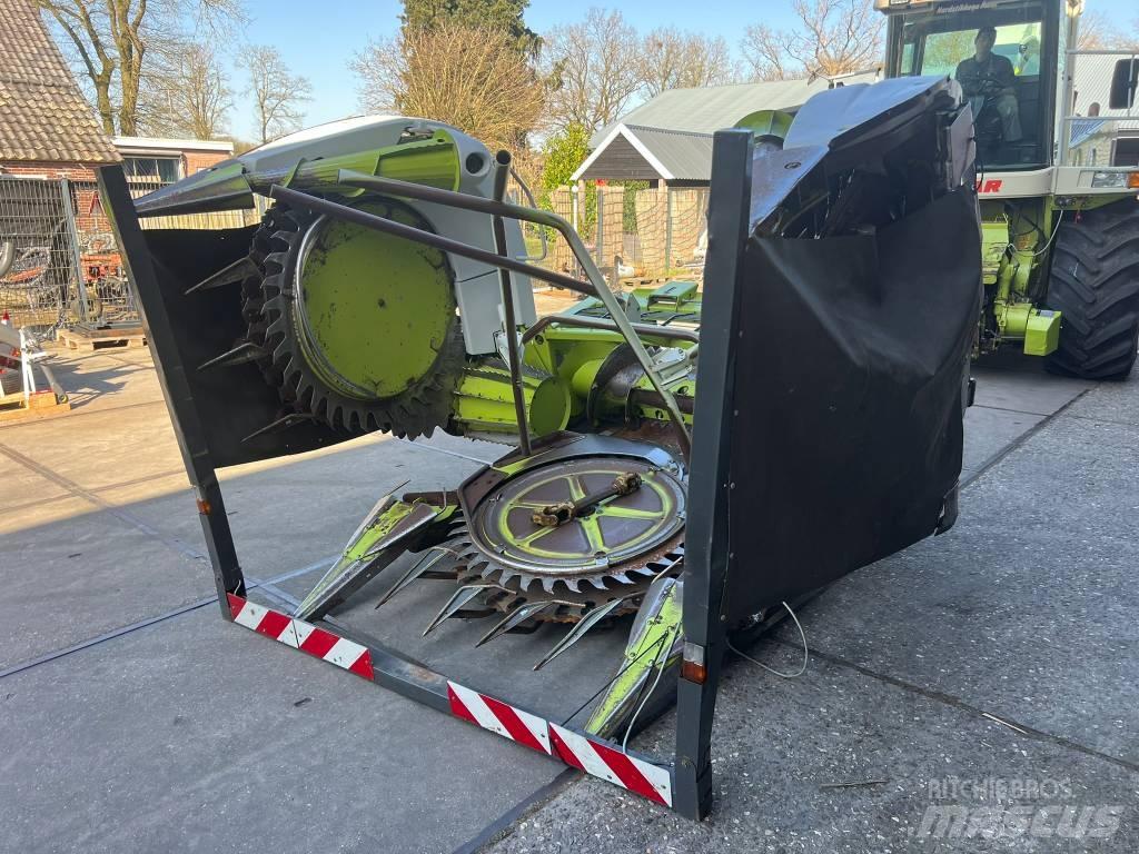 CLAAS RU 450 Xtra Самоходные кормоуборочные комбайны