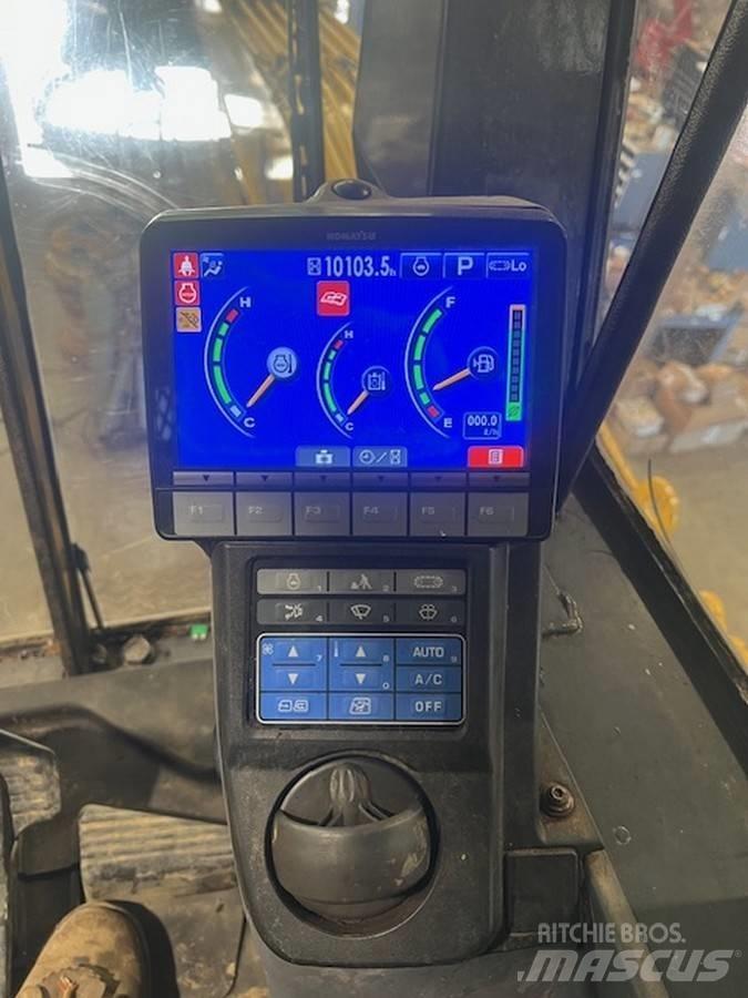 Komatsu PC210LL-10 Лесопогрузчик