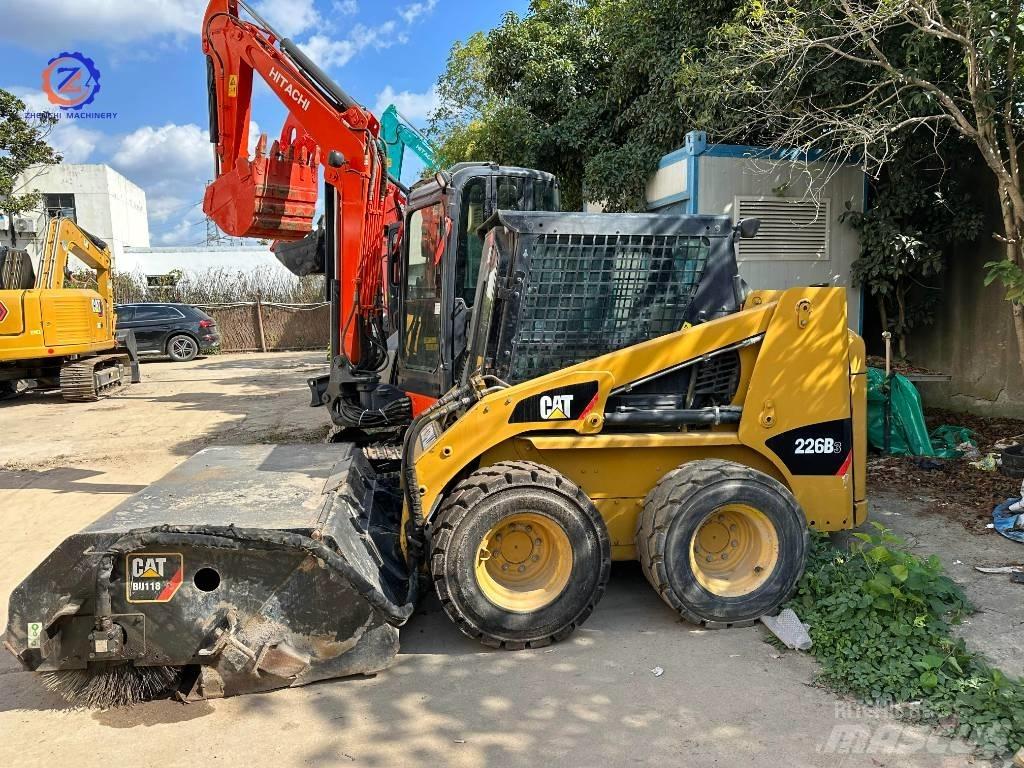 CAT 226 B Мини-погрузчики