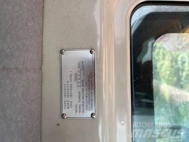 Takeuchi TB 225 Мини-экскаваторы