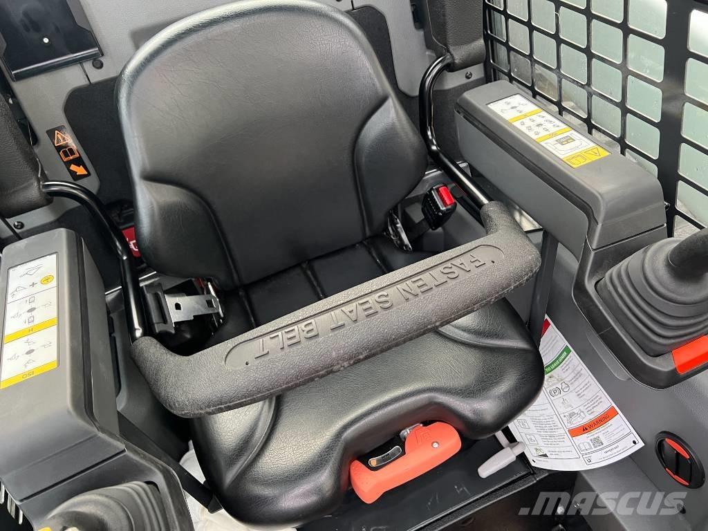 Bobcat T 76 Гусеничные фронтальные погрузчики