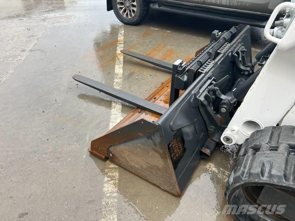 Bobcat T 76 Гусеничные фронтальные погрузчики