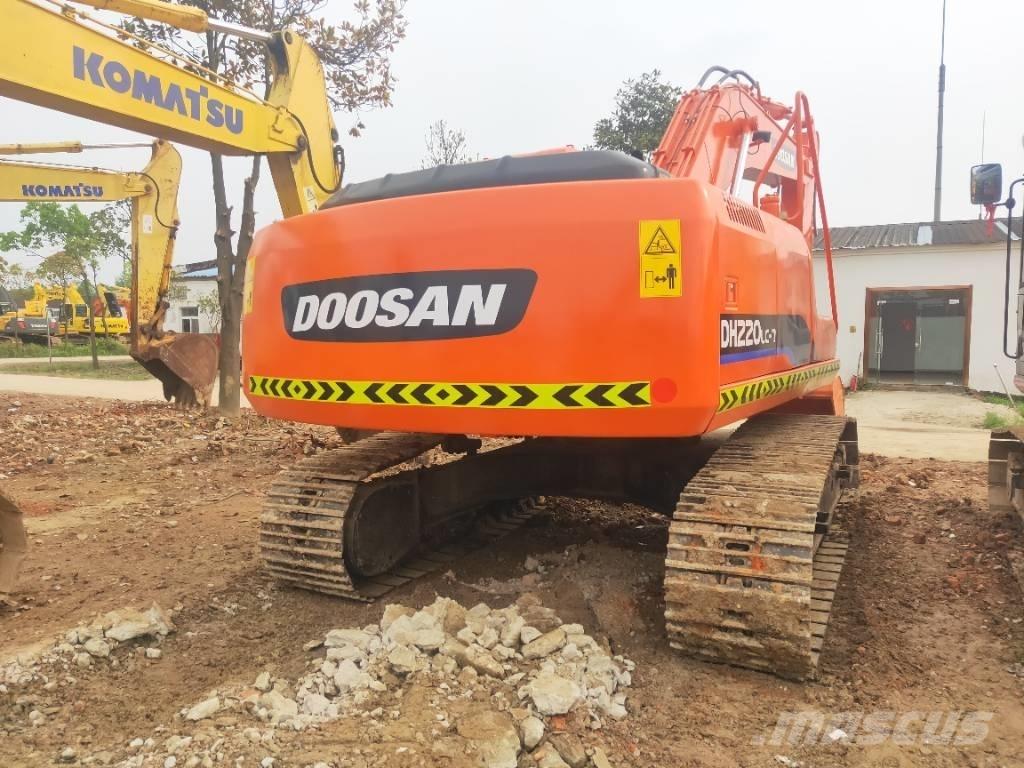 Doosan DH220LC-7 Гусеничные экскаваторы