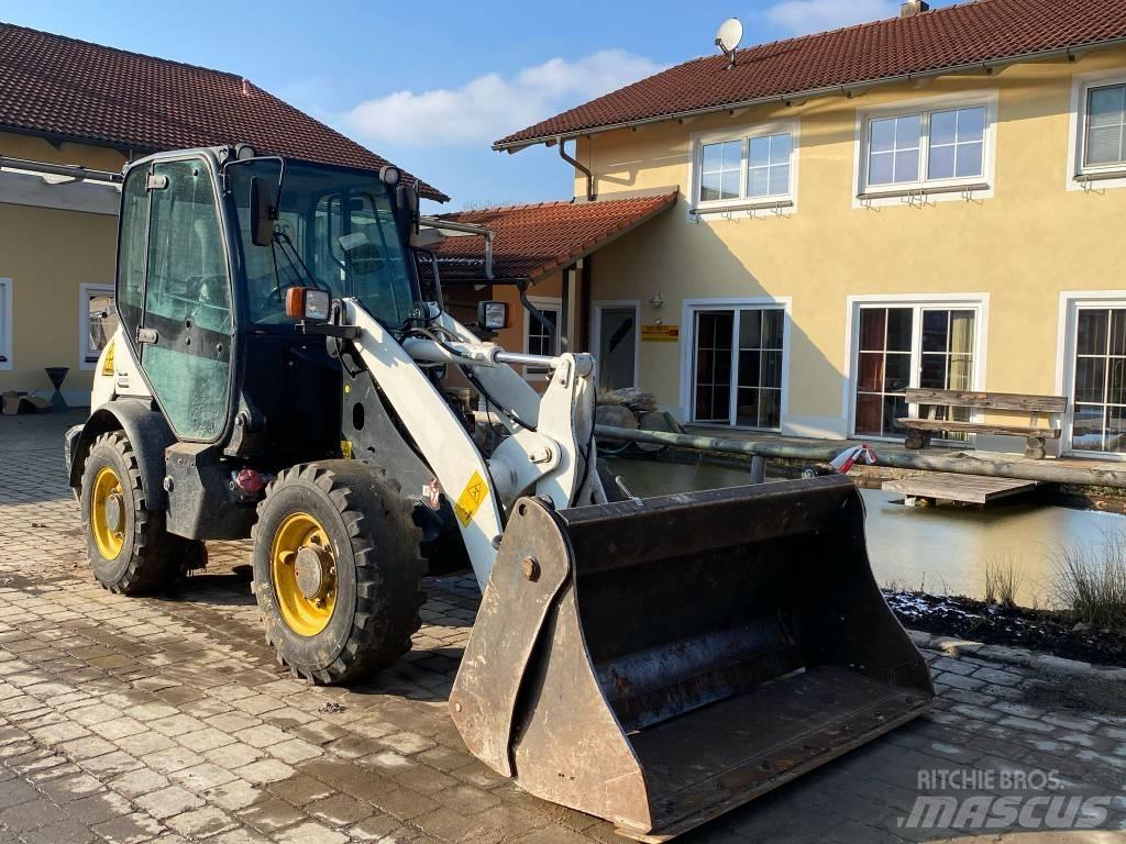 Komatsu WA 70-7 Фронтальные погрузчики